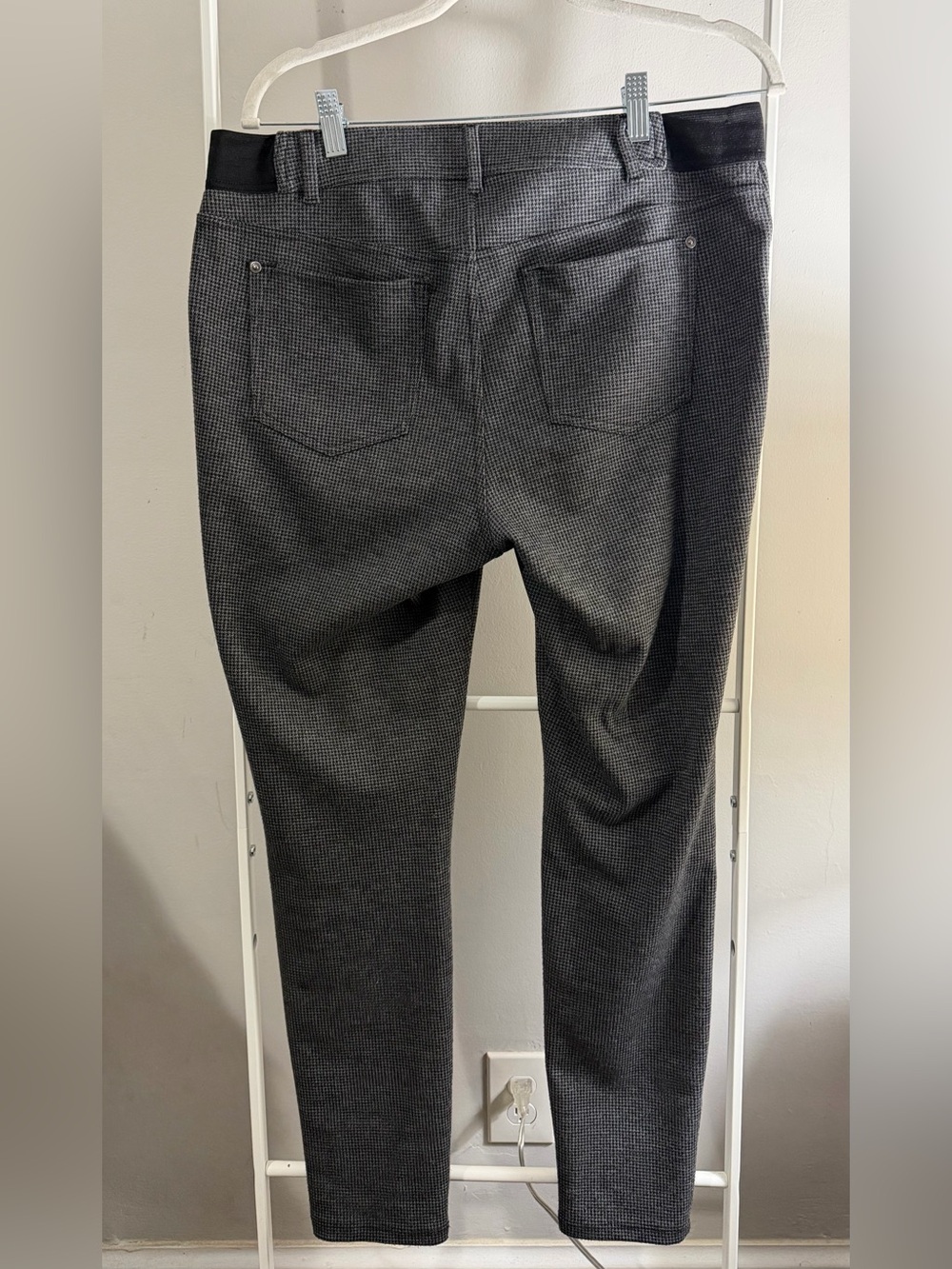 Simply Vera Vera Wang Men's Gray Dress Pants - Slim Straight - Picture 4 of 7